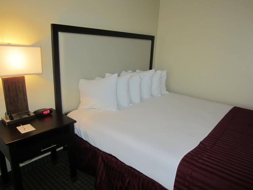 Capri Suites Anaheim Zewnętrze zdjęcie