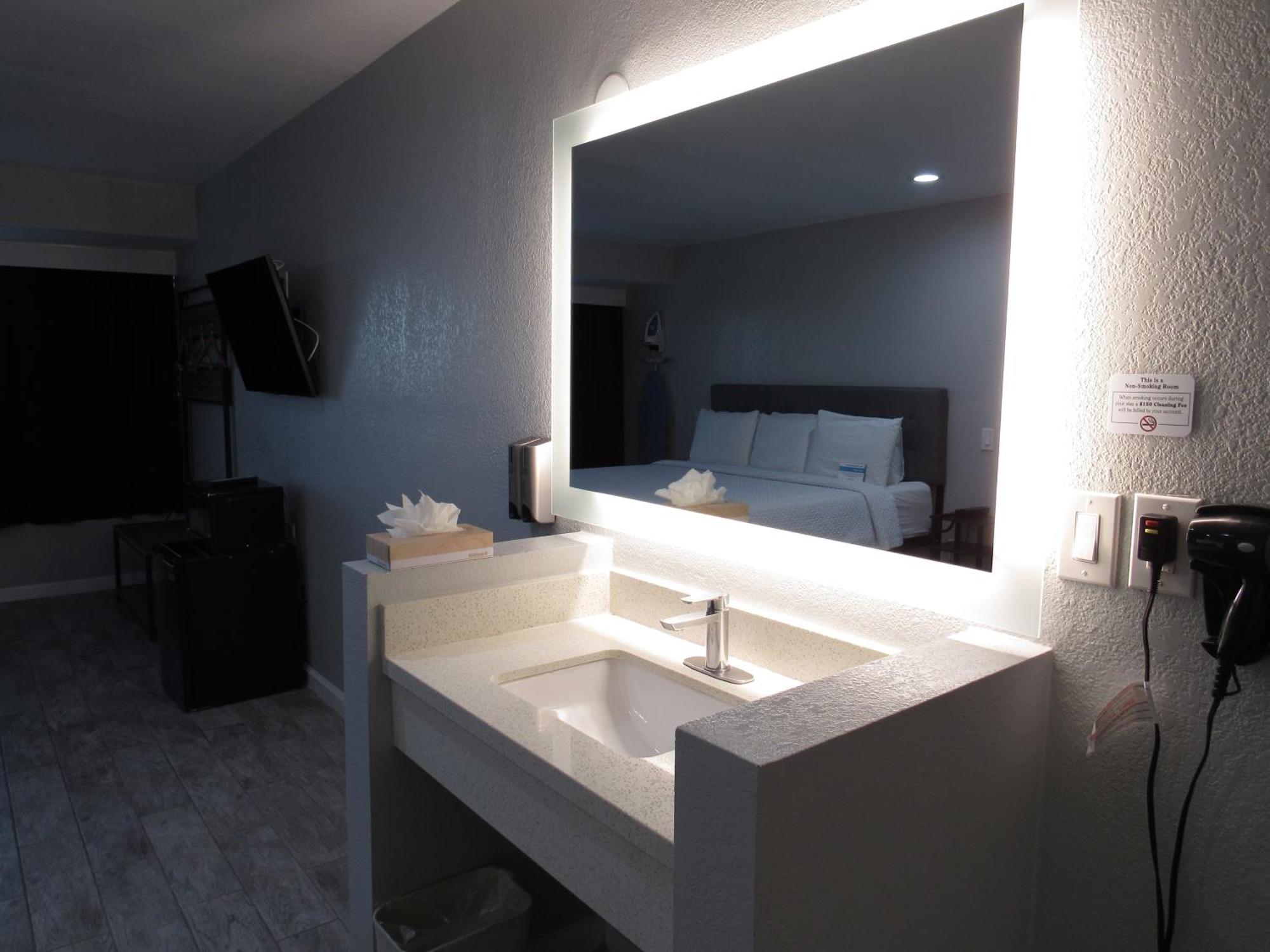 Capri Suites Anaheim Zewnętrze zdjęcie